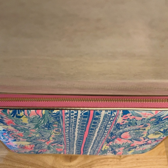 Lilly Pulitzer Vibrant Blue and Pink Mermaid Cove Lap Top Tablet Case - Picture 9 of 10